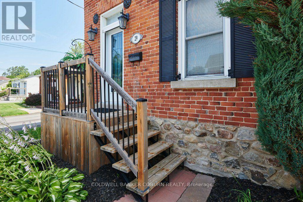 29 Ontario Street Property Photo 5
