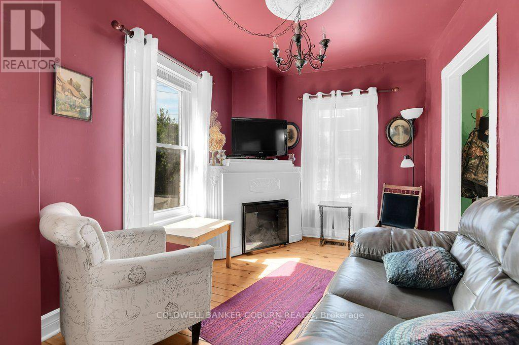 29 Ontario Street Property Photo 8