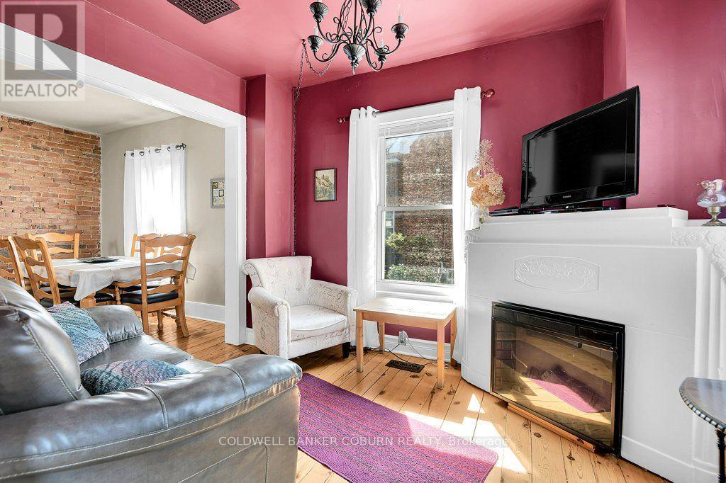 29 Ontario Street Property Photo 10