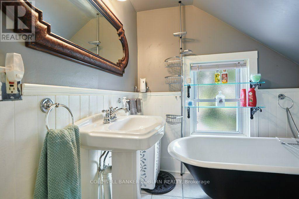 29 Ontario Street Property Photo 25