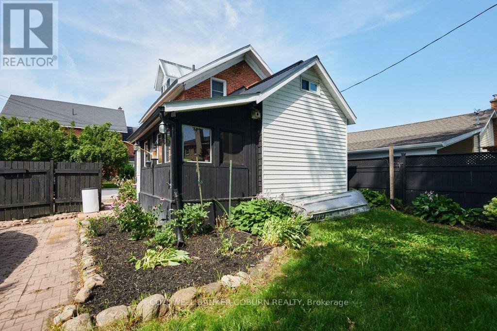 29 Ontario Street Property Photo 27
