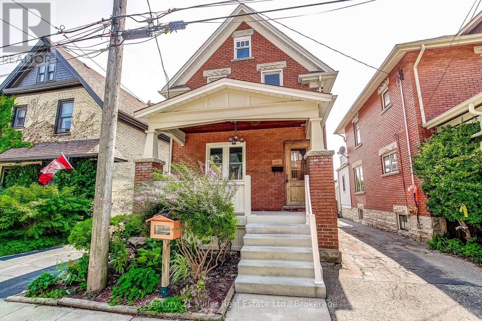 17 WHITNEY PLACE Property Photo 1