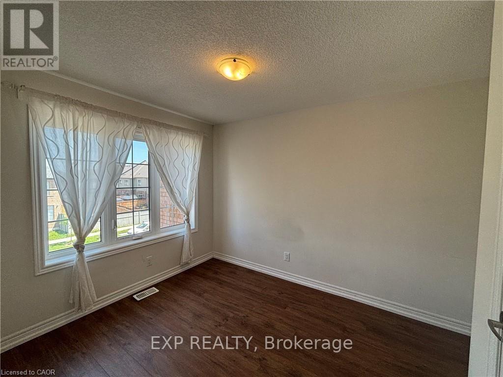 60 Reistwood Drive Property Photo 17