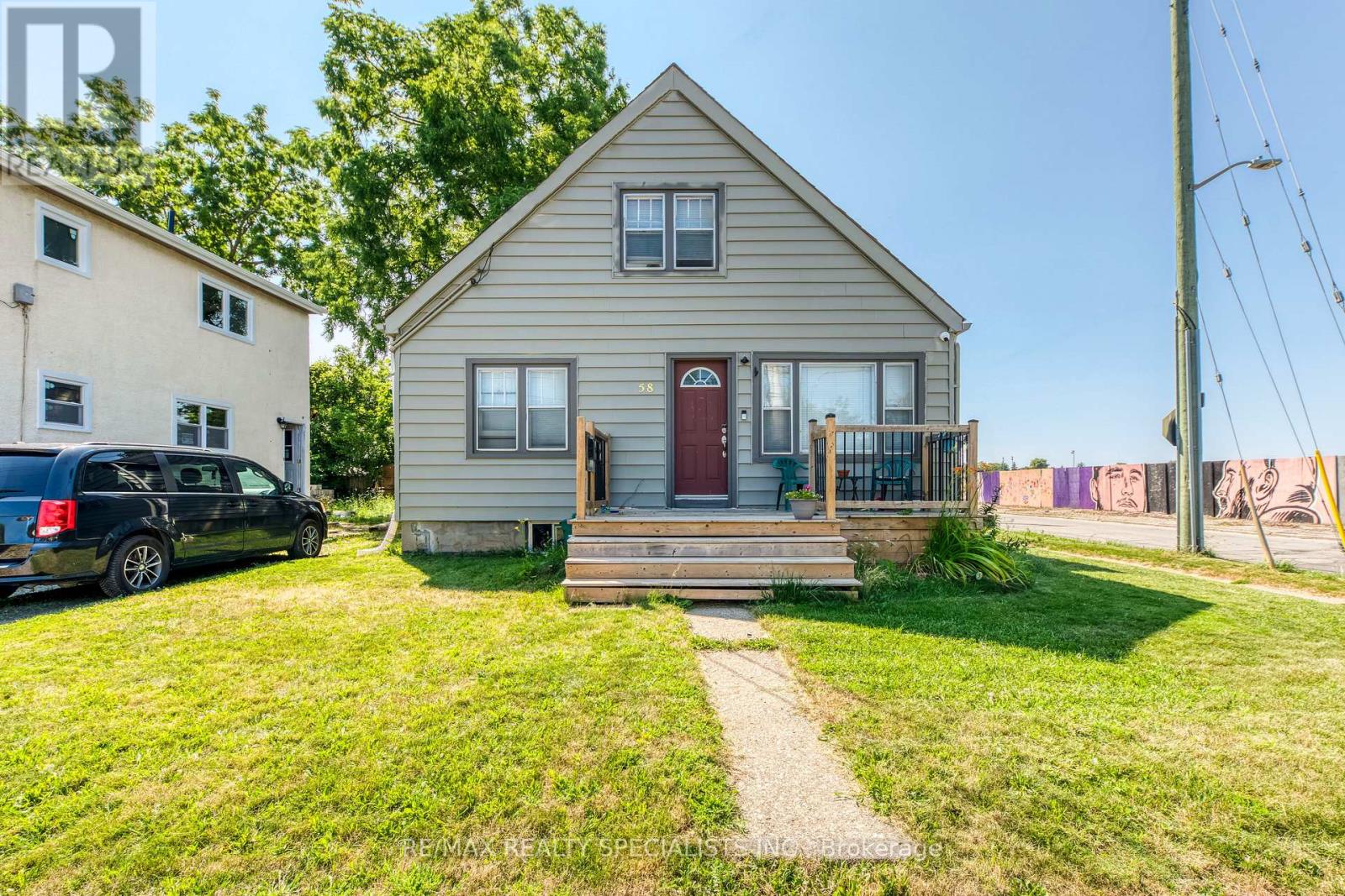 58 CARLTON STREET Property Photo 1