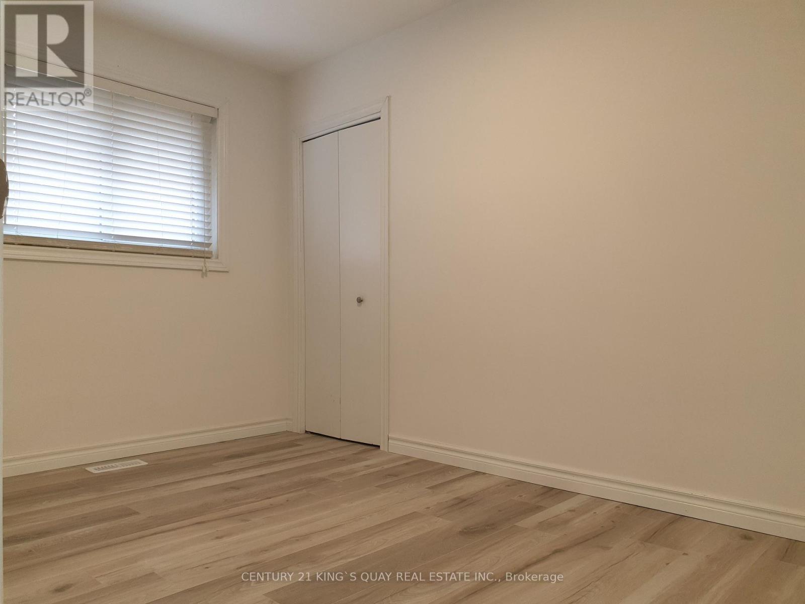 18 Manor Crescent Property Photo 17