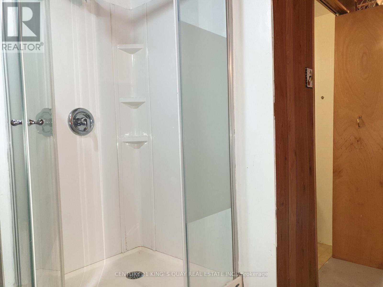 18 Manor Crescent Property Photo 23