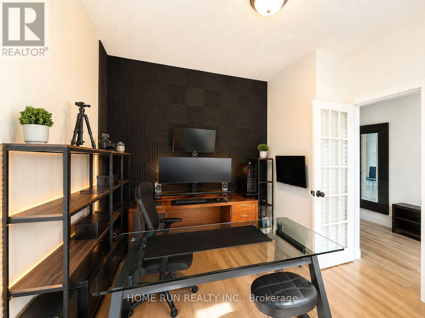 102 Dragon Park Drive Property Photo 2