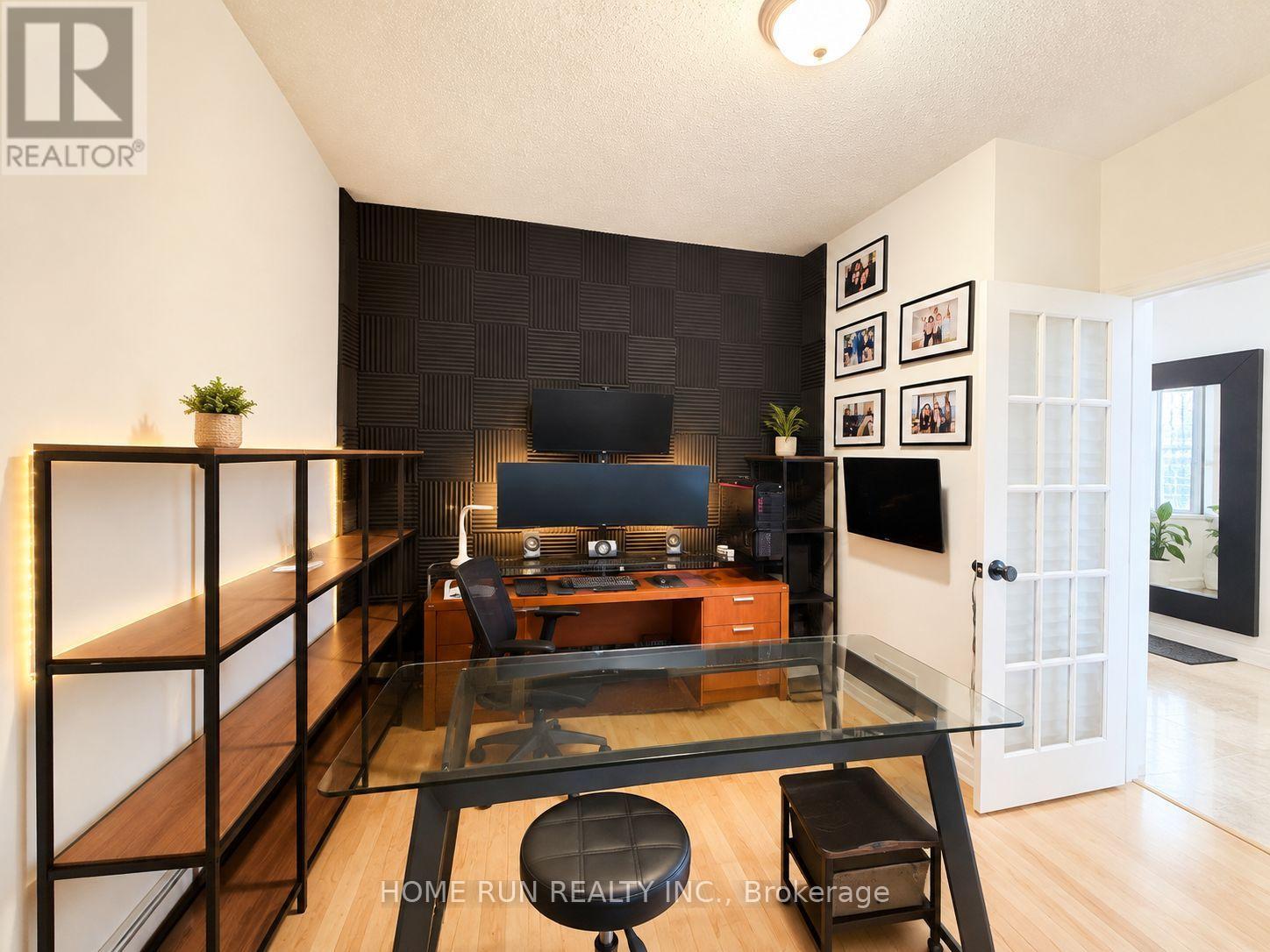 102 Dragon Park Drive Property Photo 3