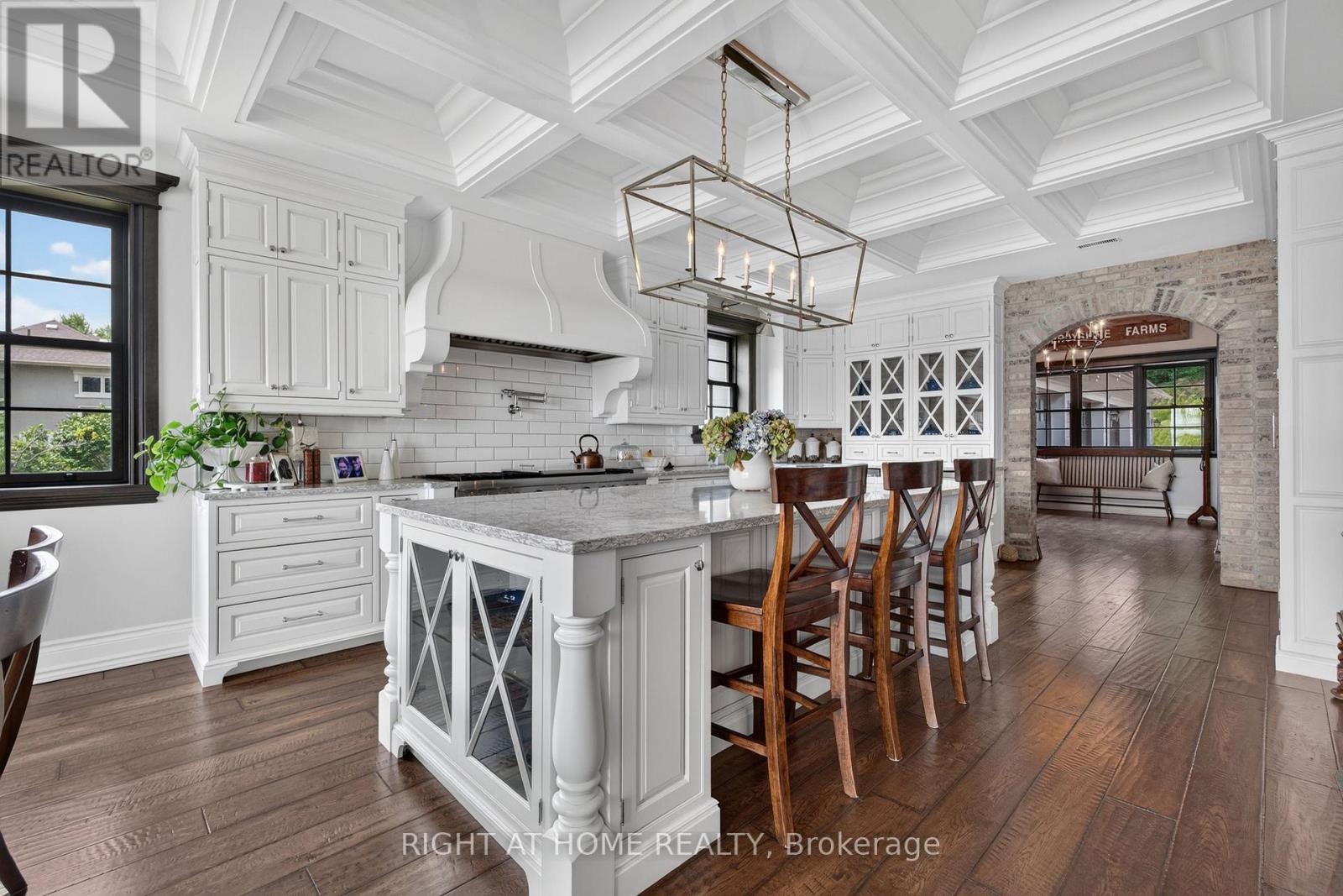 24 King Pitt Road Property Photo 3