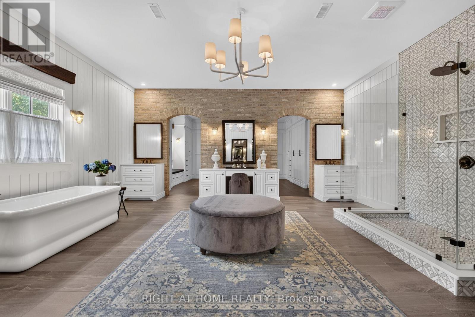 24 King Pitt Road Property Photo 8