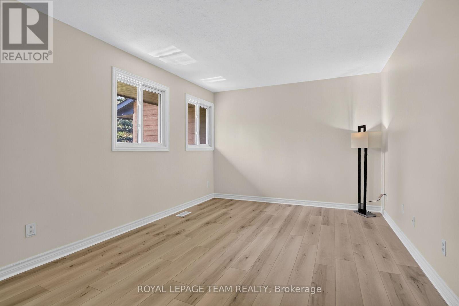 120 Mcclintock Way Property Photo 26