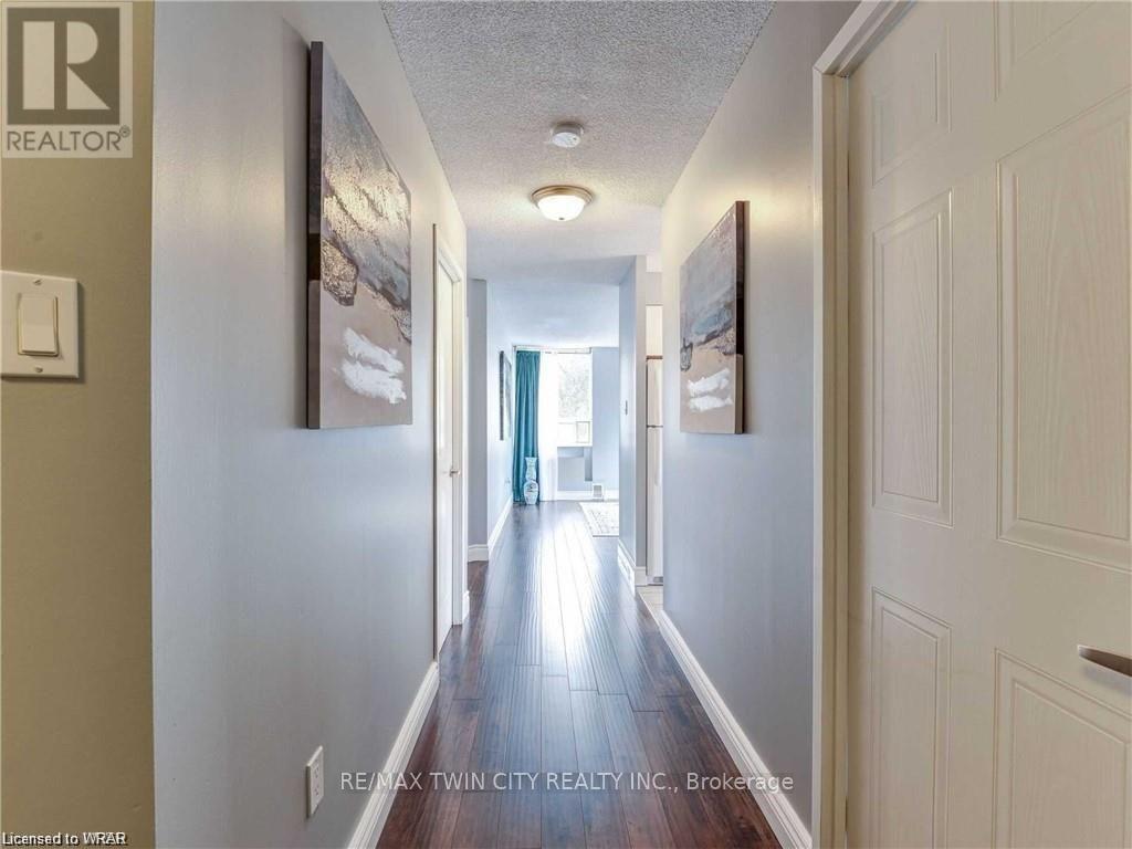 503 - 3227 King Street E Property Photo 17