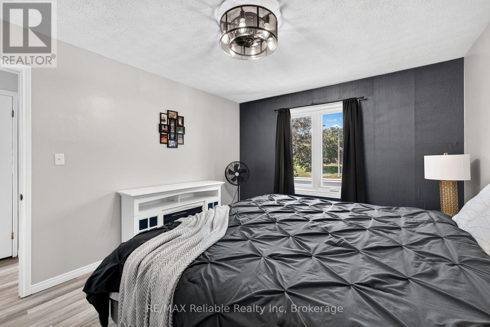 17 Suncoast Drive W Property Photo 21