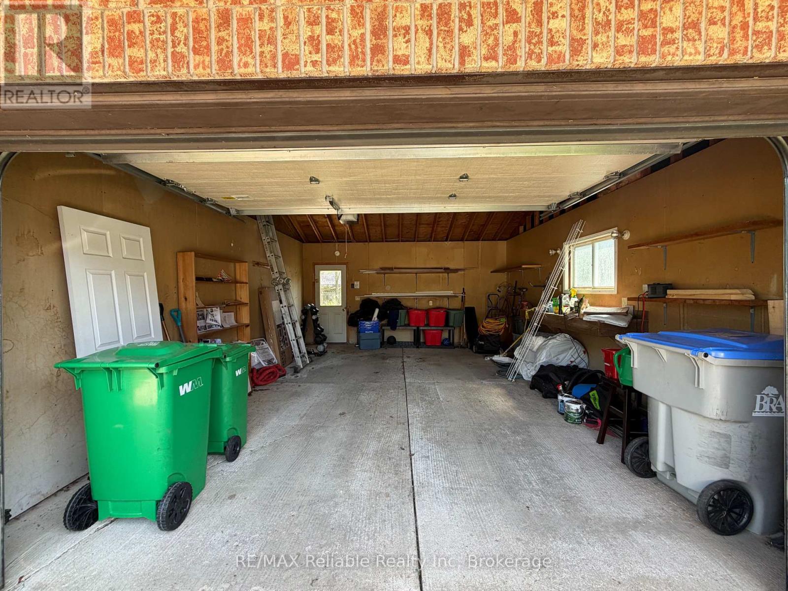 17 Suncoast Drive W Property Photo 46