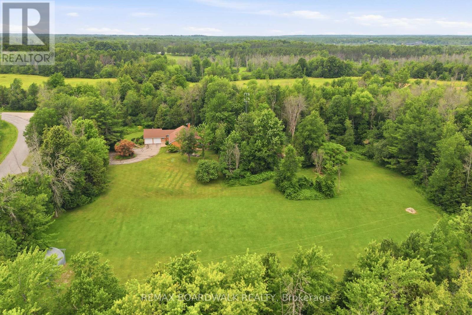 398 Mccann Road Property Photo 2
