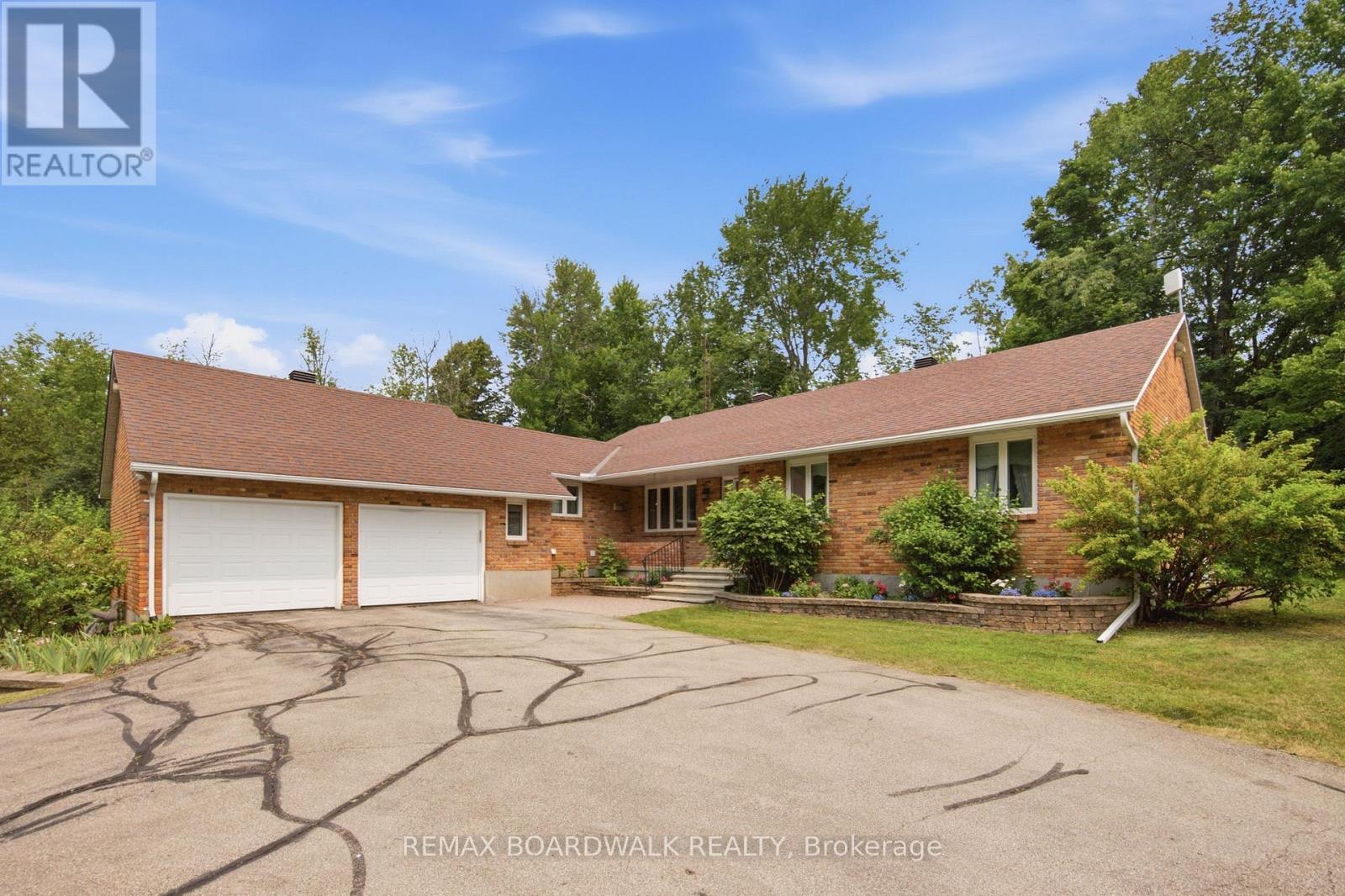398 Mccann Road Property Photo 3