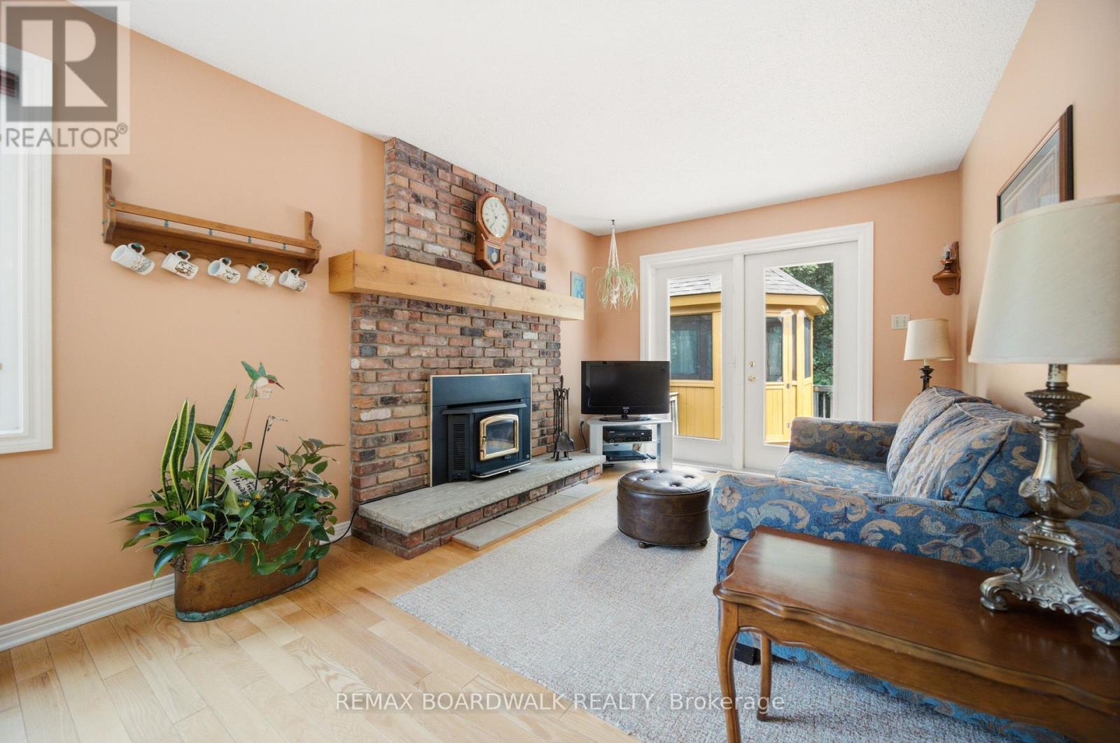 398 Mccann Road Property Photo 9