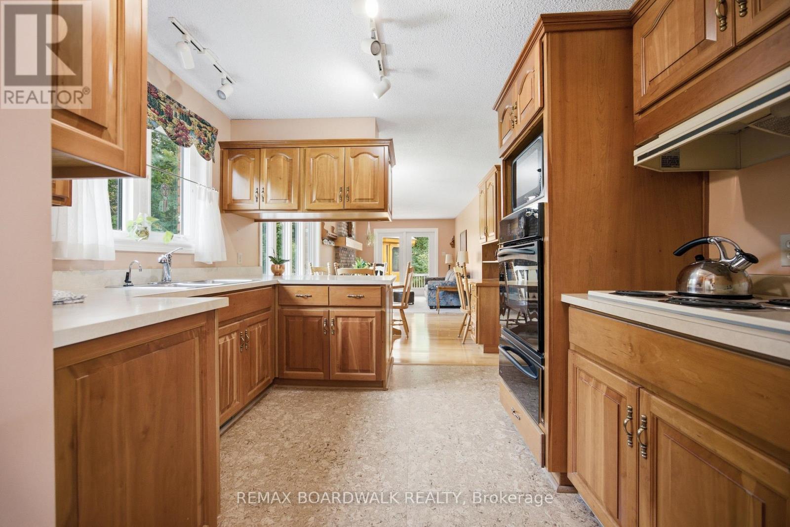398 Mccann Road Property Photo 12