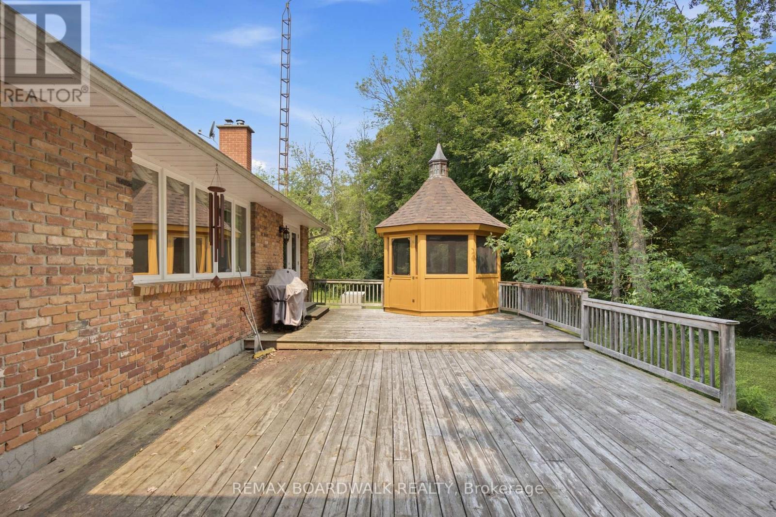 398 Mccann Road Property Photo 32