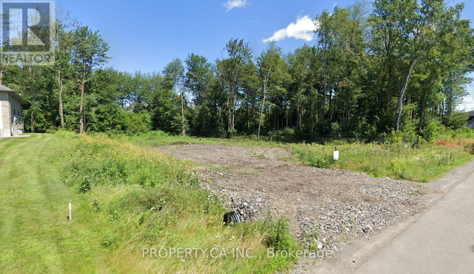 439 Shoreway Drive Property Photo 1