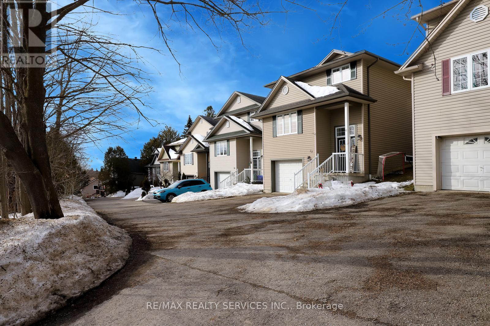 52 Crozier Street Property Photo 2