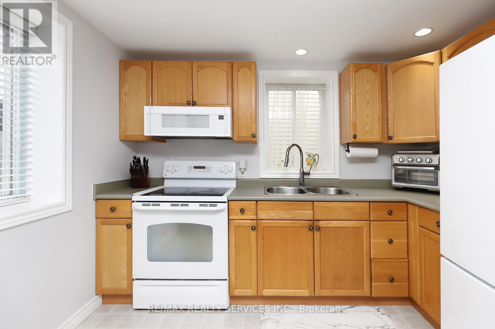 52 Crozier Street Property Photo 12