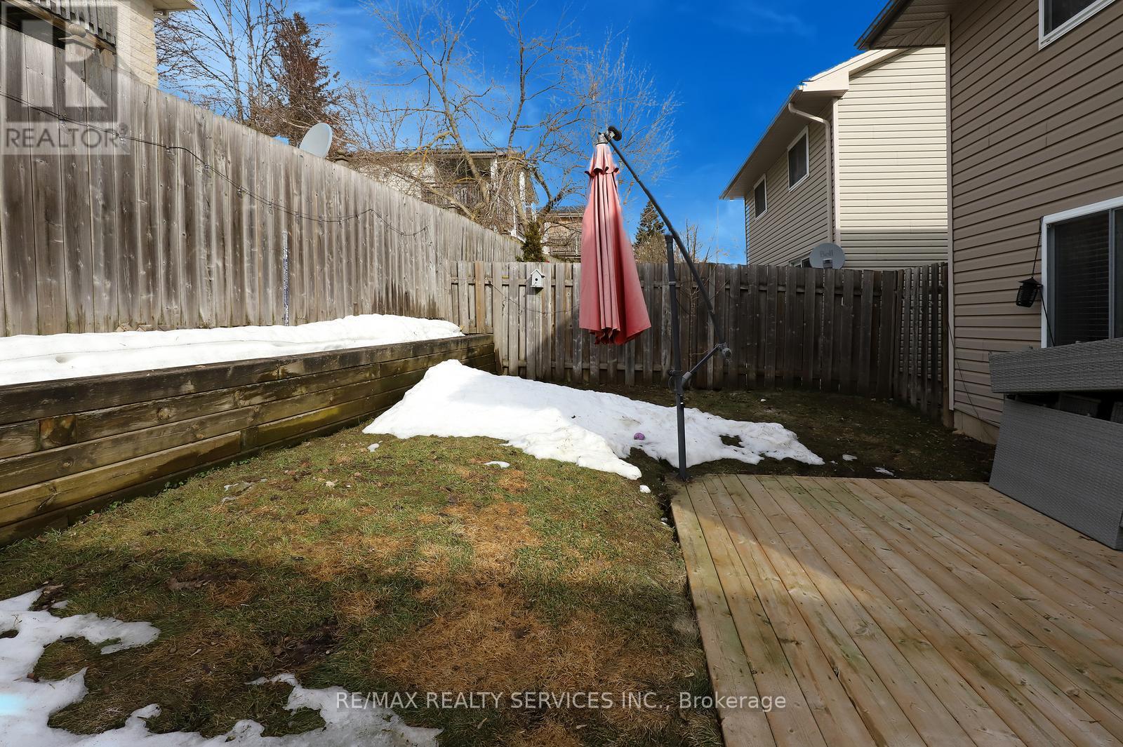 52 Crozier Street Property Photo 28