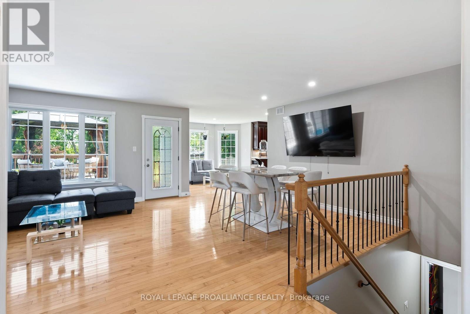 7 Albert Street Property Photo 4