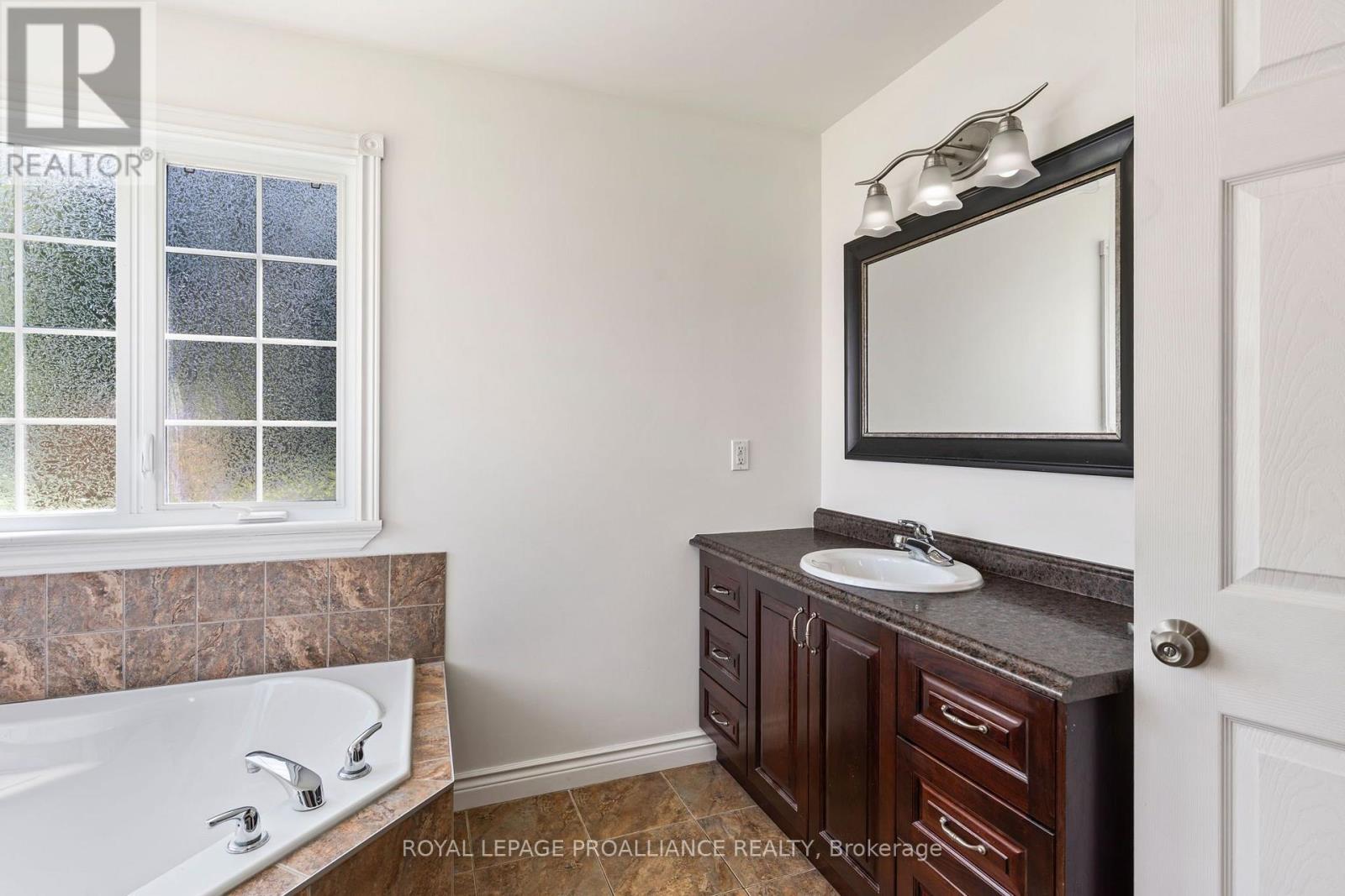7 Albert Street Property Photo 24