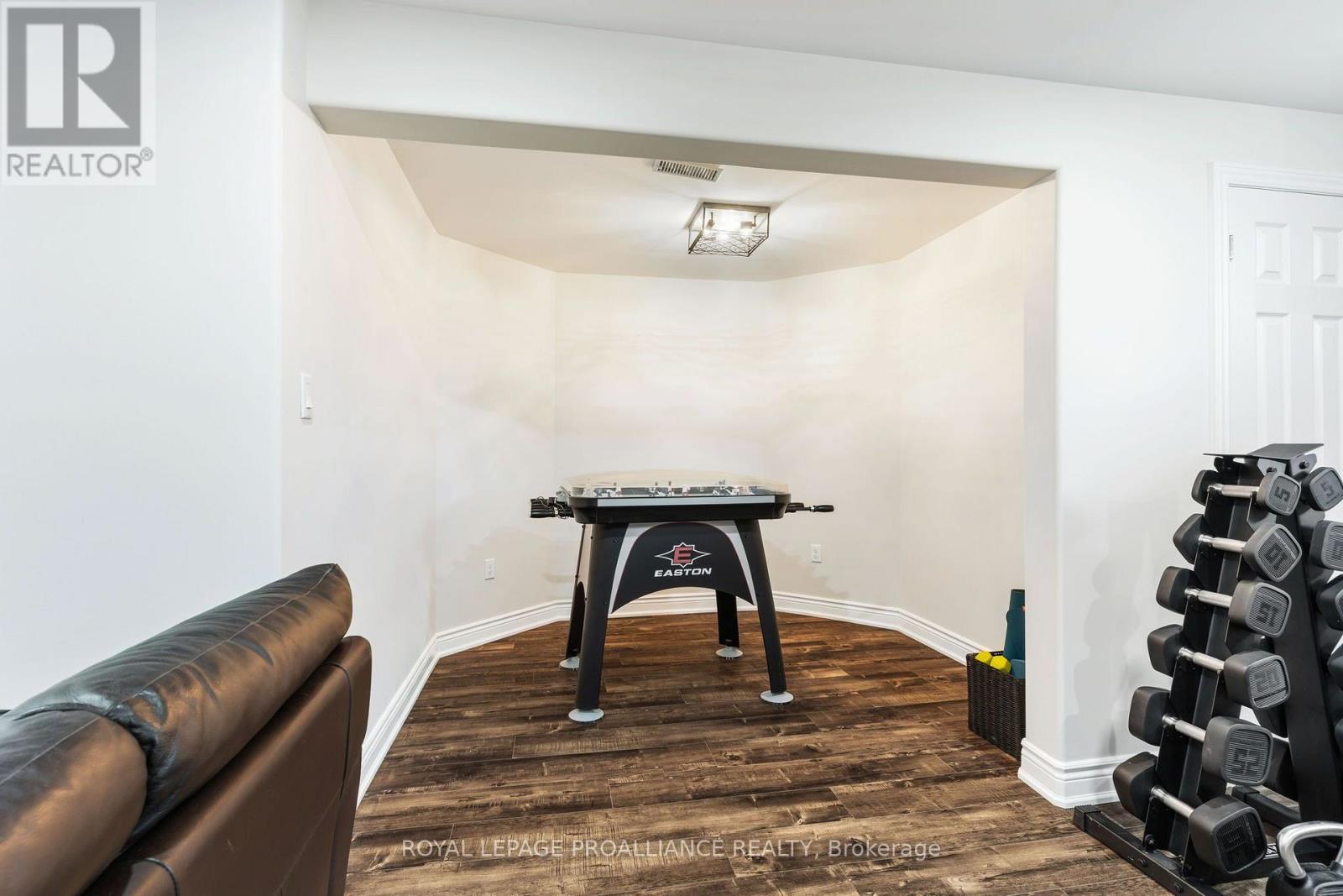 7 Albert Street Property Photo 31
