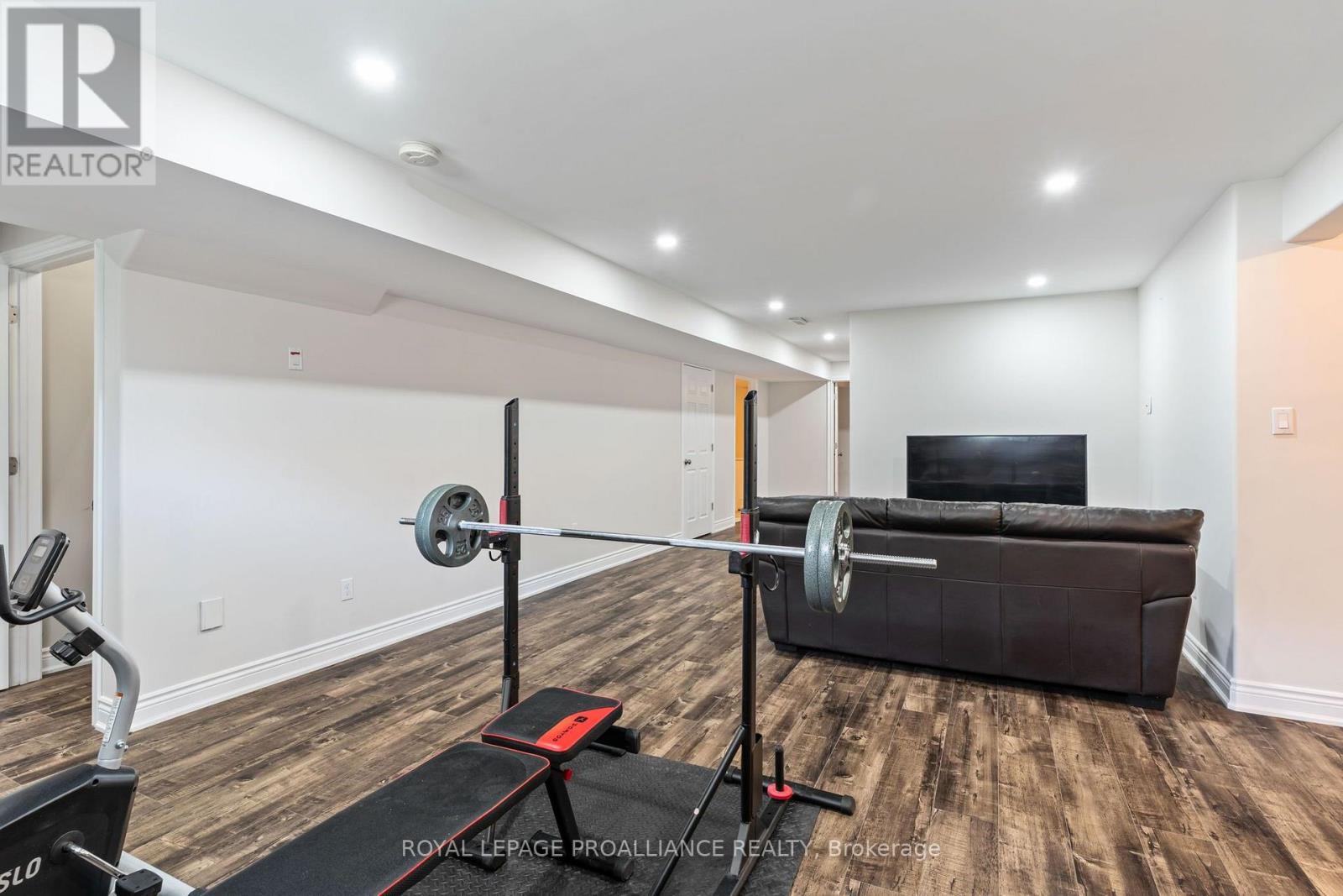 7 Albert Street Property Photo 32