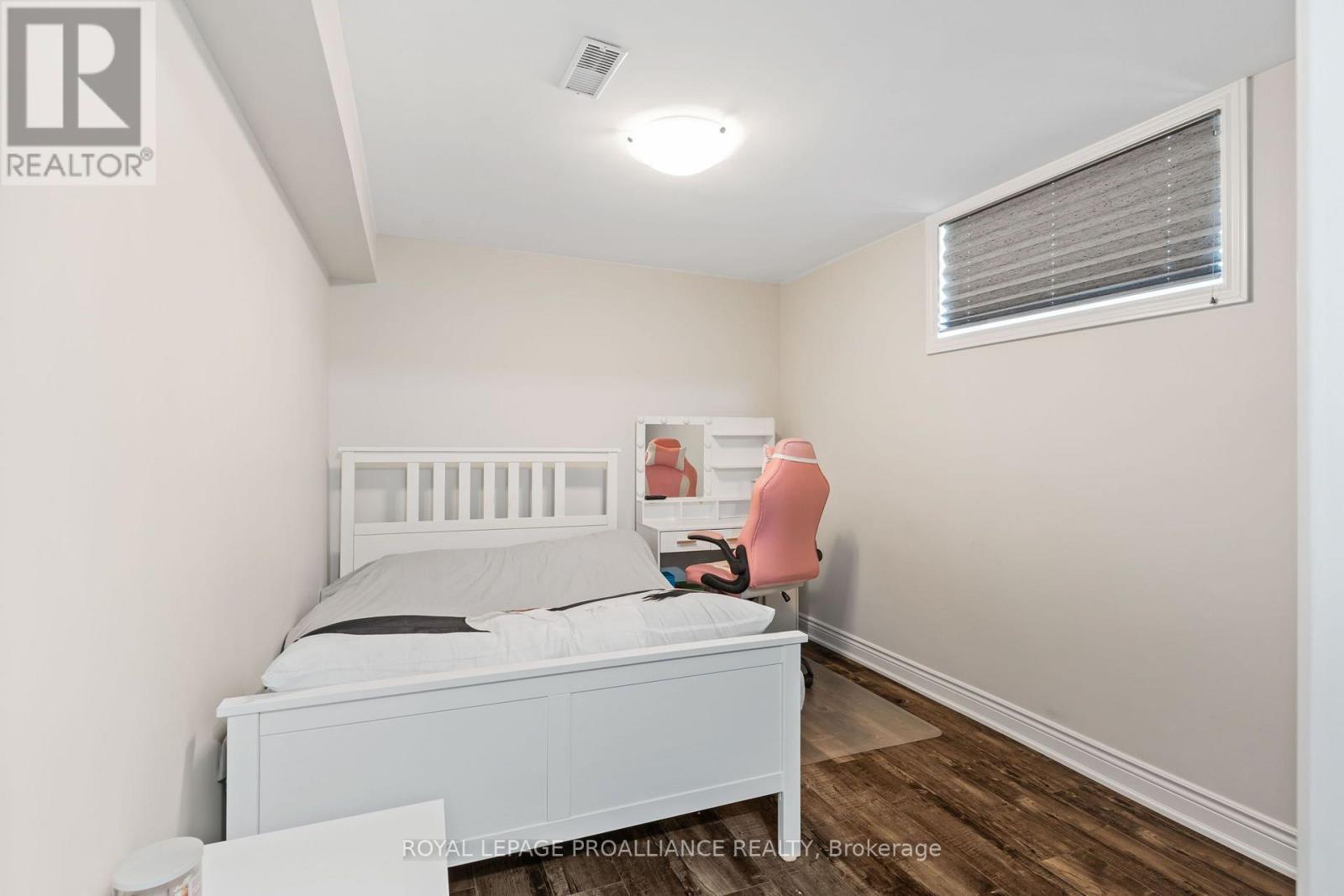 7 Albert Street Property Photo 40