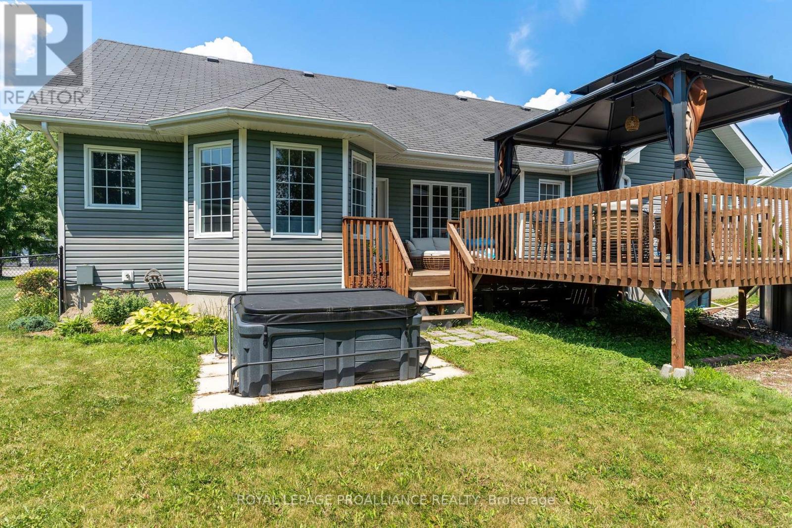 7 Albert Street Property Photo 41