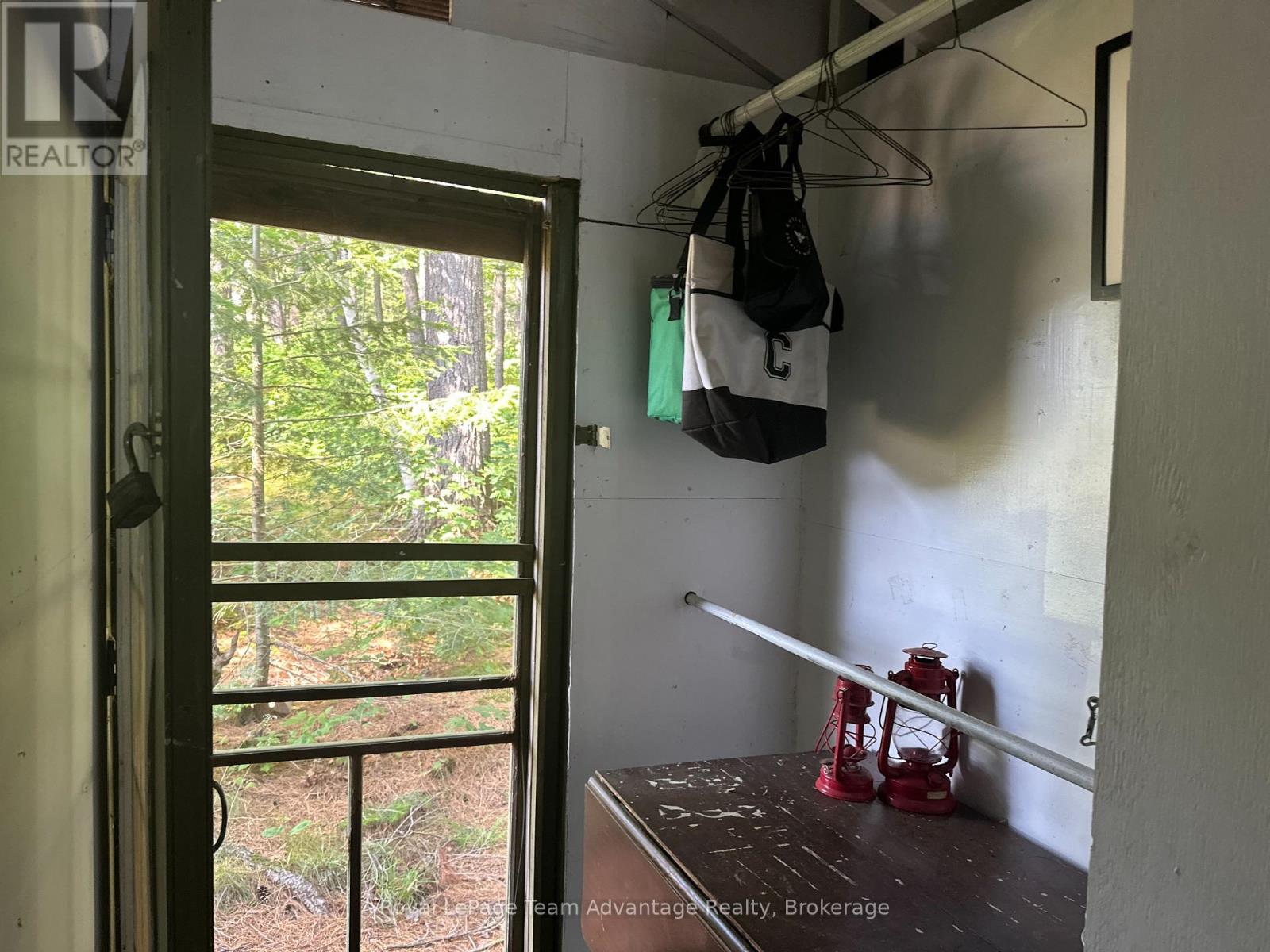 9075 Harris Lake Water Property Photo 17
