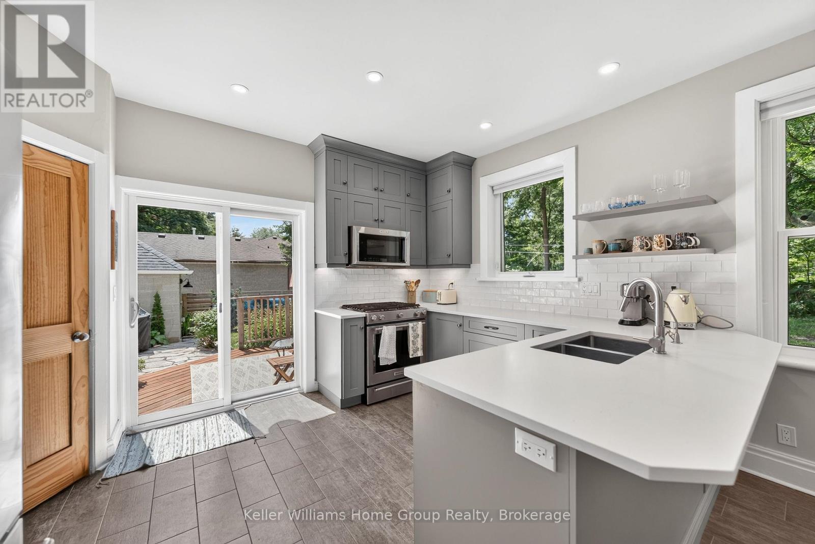 22 Sophia Street Property Photo 18