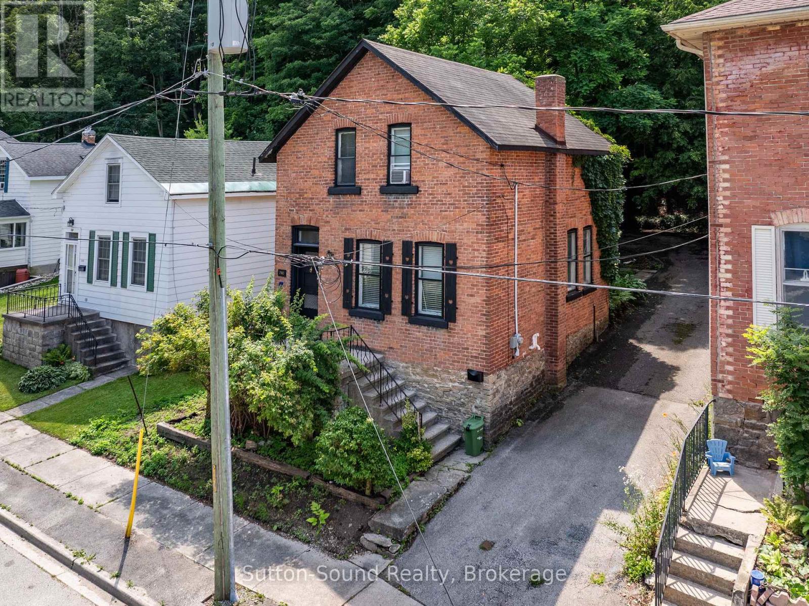 790 3rd Ave A Avenue W Property Photo 1