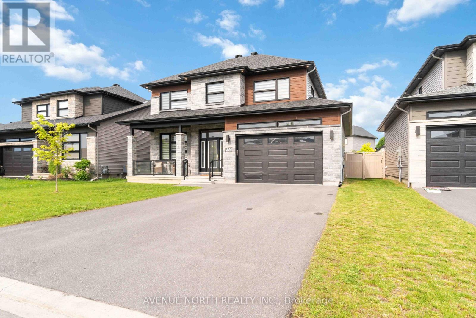 580 STRASBOURG STREET Property Photo 1