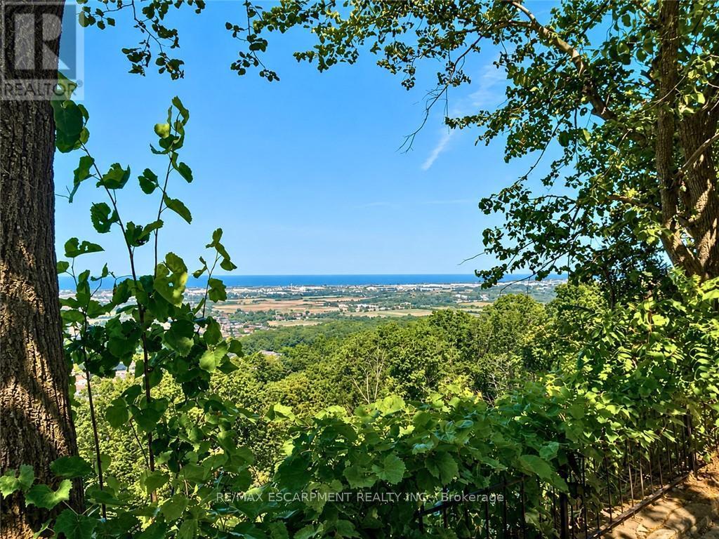 665 Ridge Road Property Photo 15