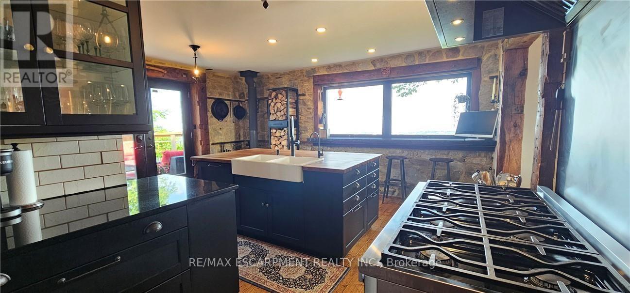 665 Ridge Road Property Photo 32