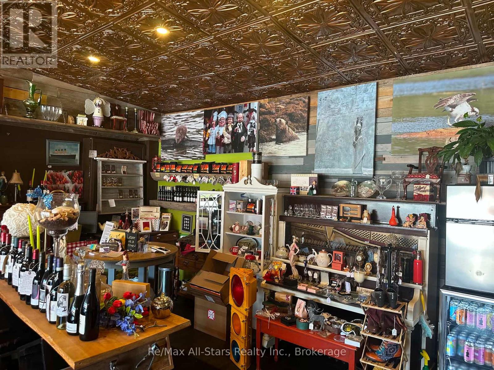 15 Cambridge Street S Property Photo 5
