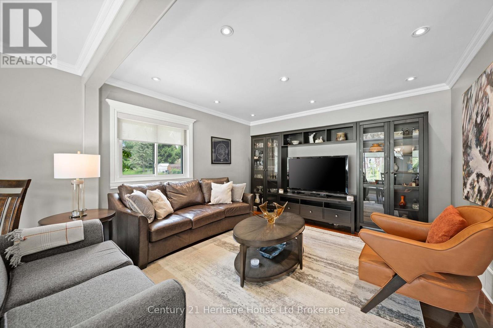 462 Rivercrest Drive Property Photo 12