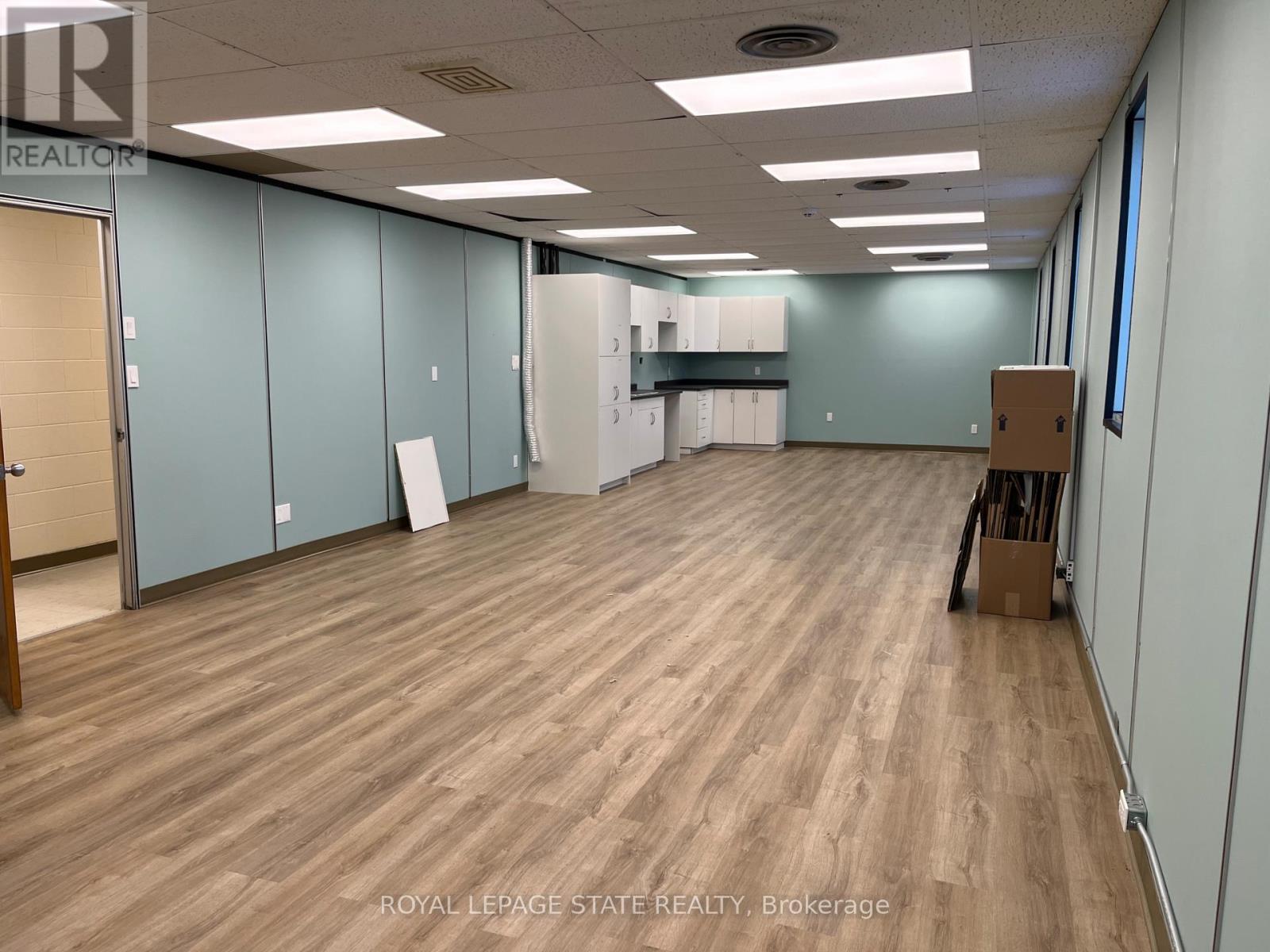 111 Broad Street E Property Photo 10