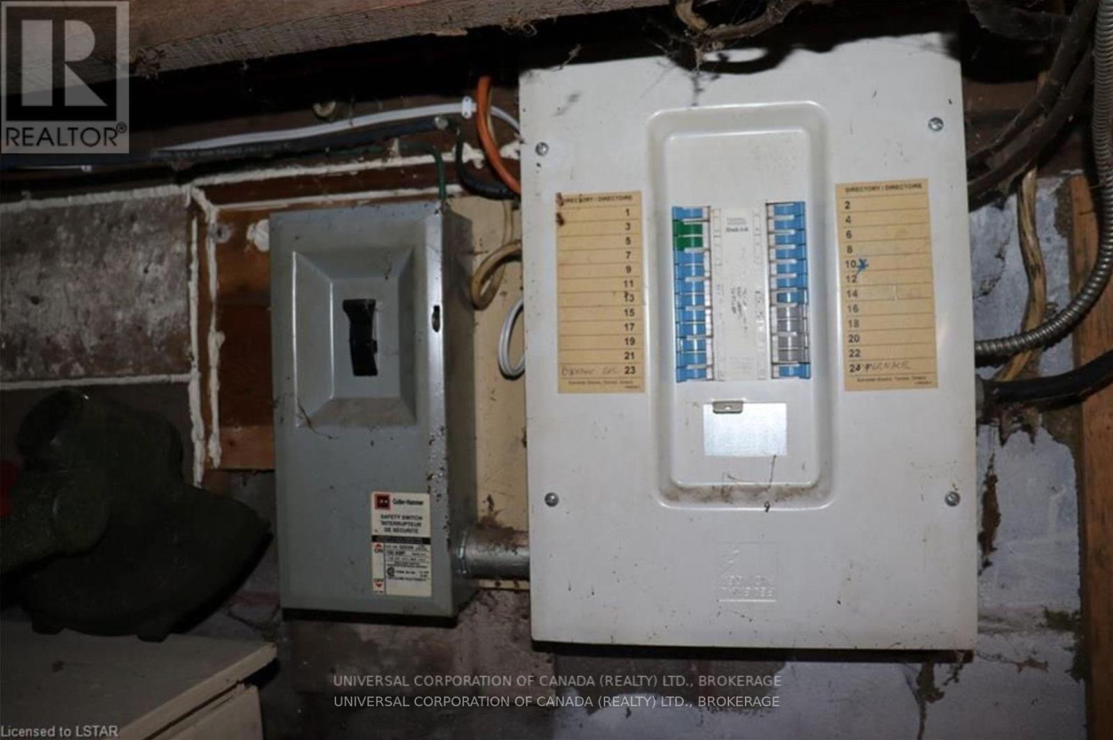 200 Talbot Street E Property Photo 17