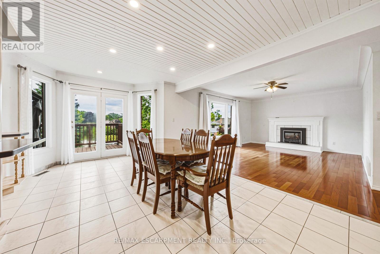 21 Moss Boulevard Property Photo 10