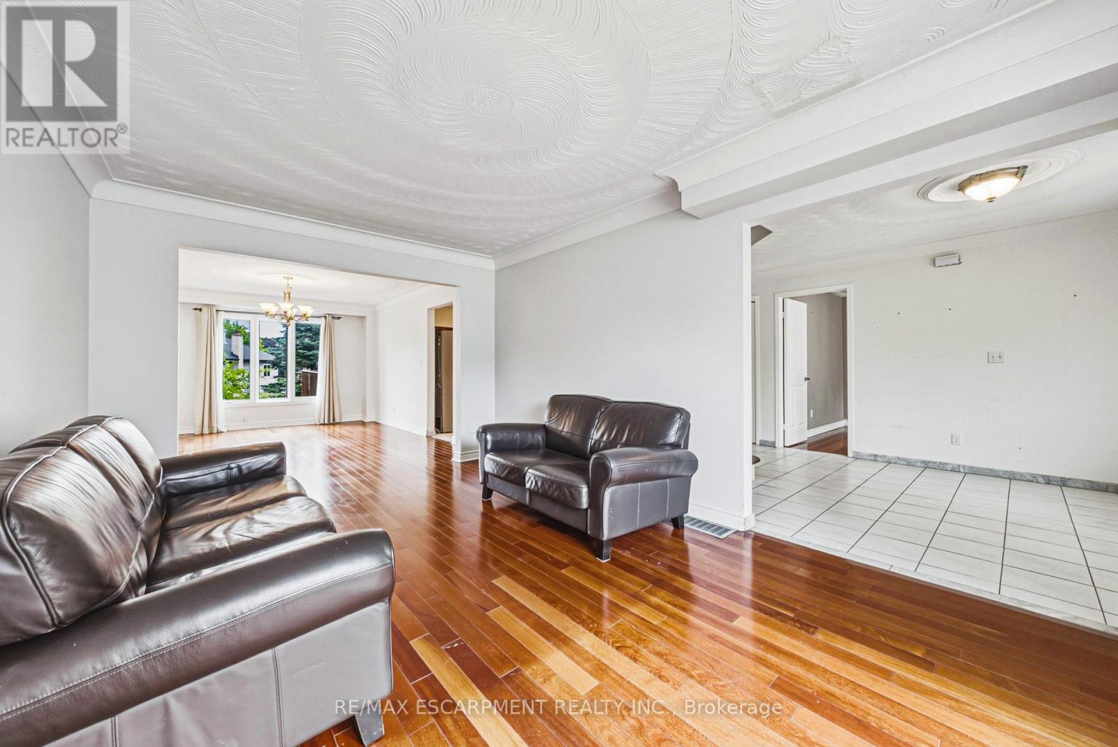 21 Moss Boulevard Property Photo 14