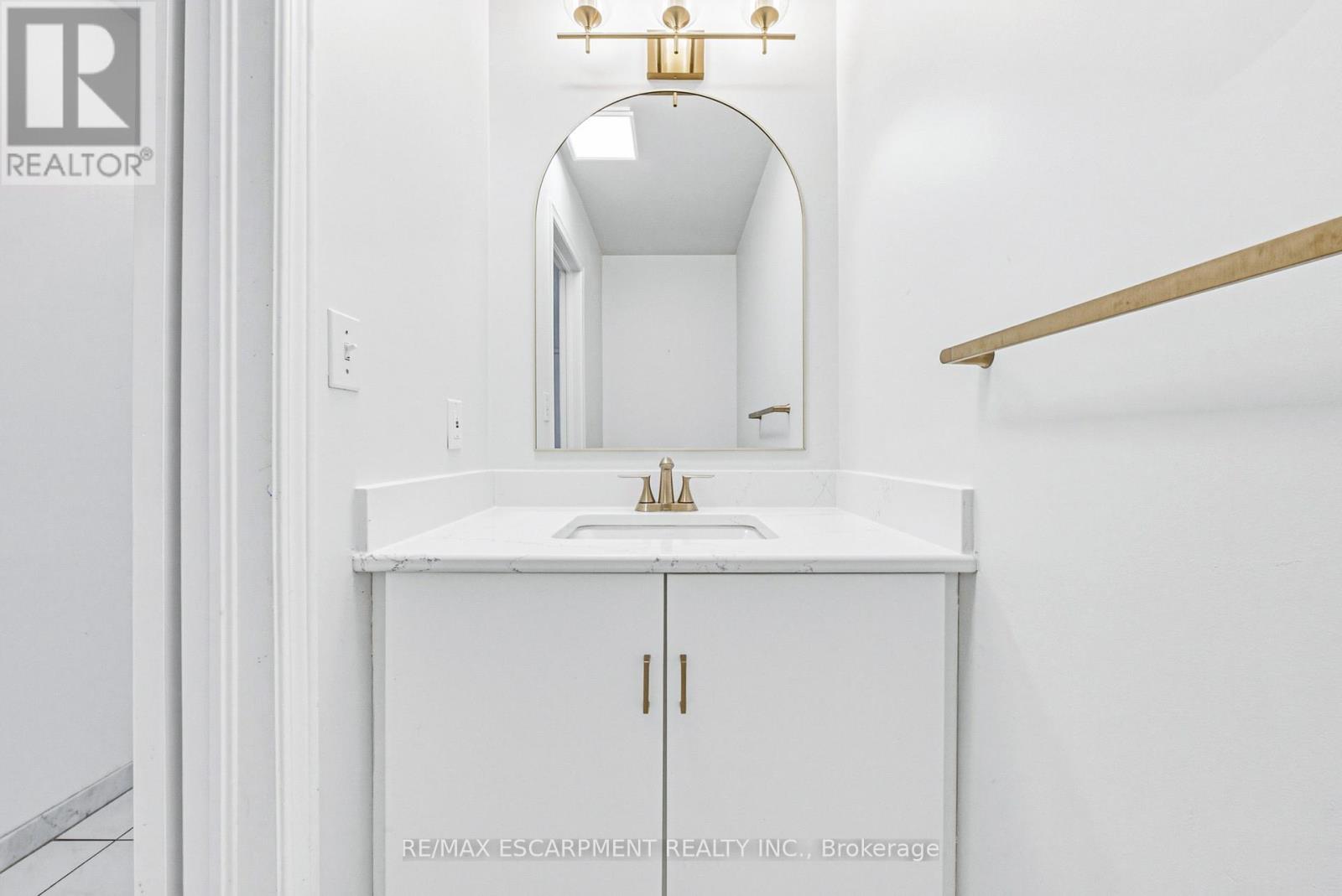 21 Moss Boulevard Property Photo 16