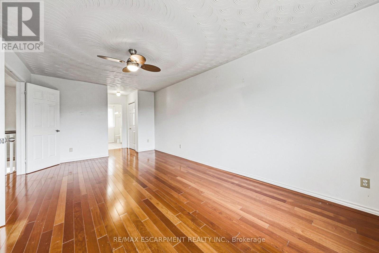 21 Moss Boulevard Property Photo 25