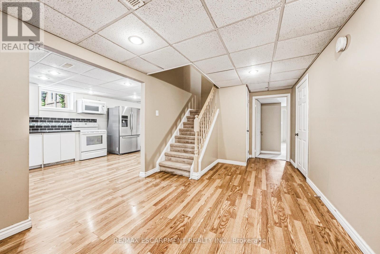 21 Moss Boulevard Property Photo 28