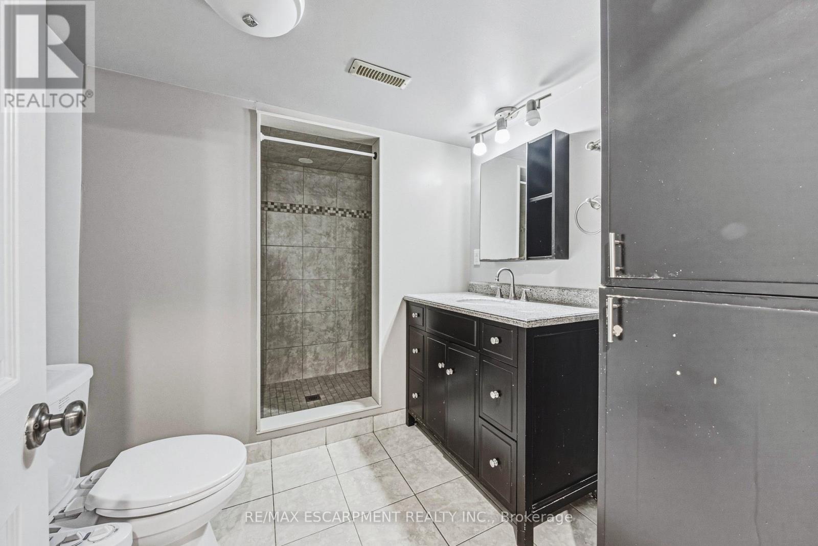 21 Moss Boulevard Property Photo 29