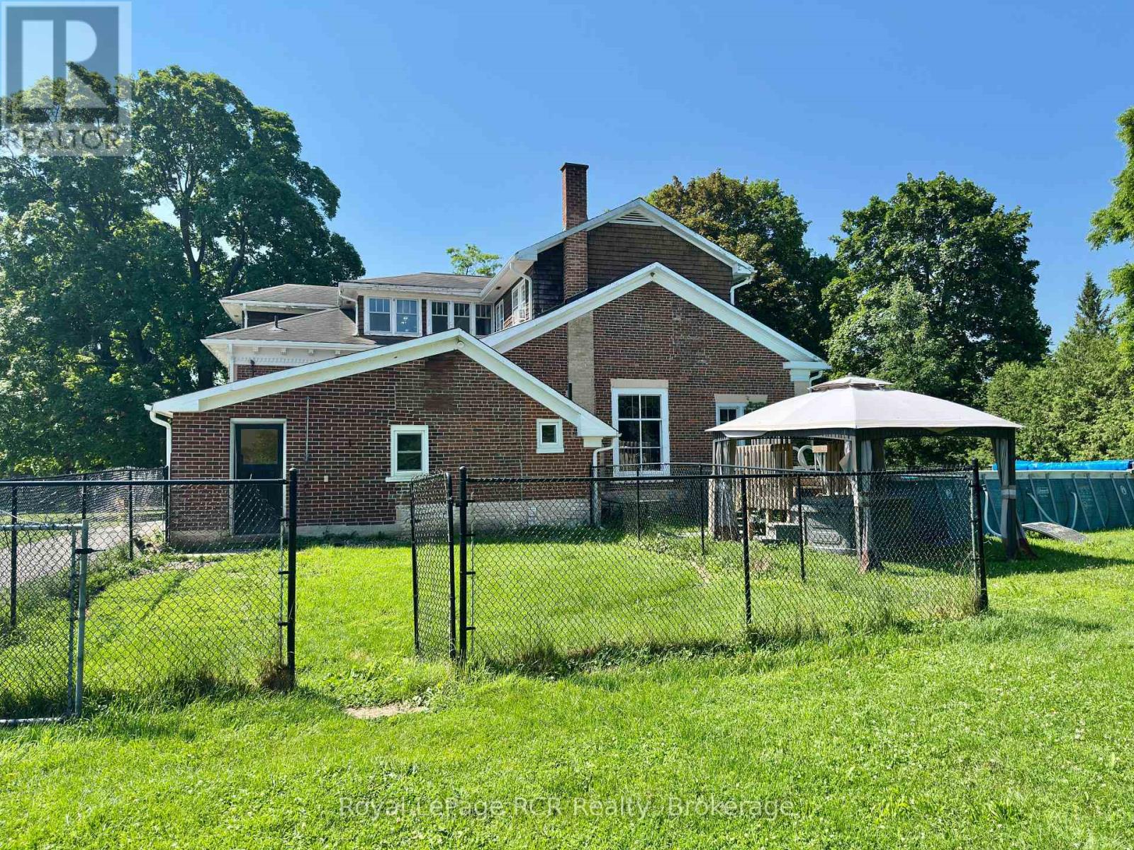 388 Durham Road E Property Photo 8